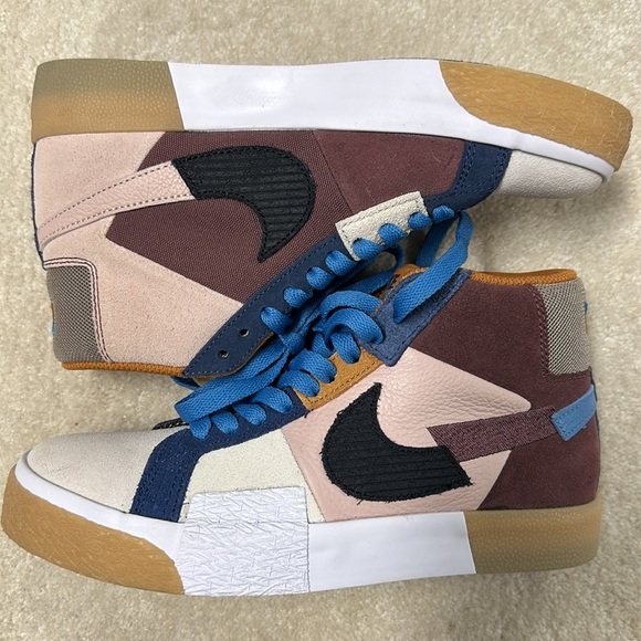 Nike SB Blazer Mid Mosaic - Wine Blue Pink - DA8854-600 Never worn. No box - Picture 5 of 10